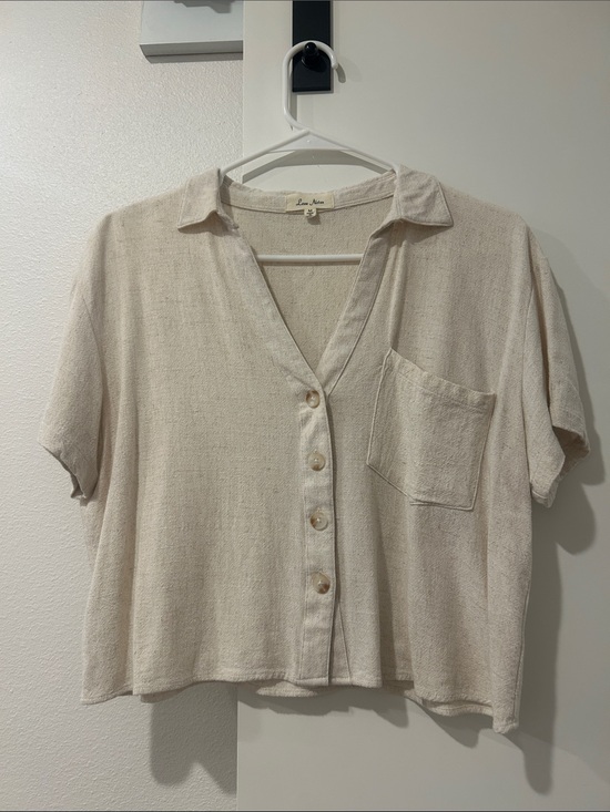 Lou & Grey Tops - Love Notes Cropped Linen Button-Front Pocket Top